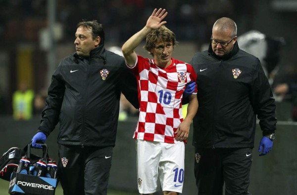Modric se lesiona y será baja unas tres semanas