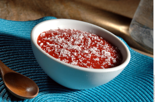 Cómo preparar un dulce de coco y fresa