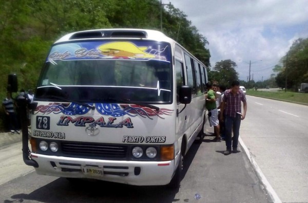 Ultiman a ayudante de bus en Puerto Cortés