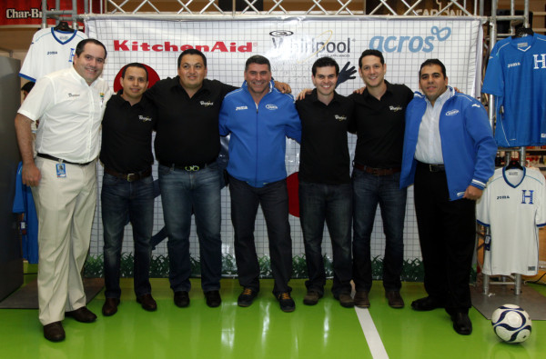 Suárez buscará la clasificación a octavos de final del Mundial