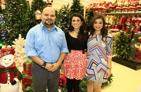 La Navidad ya inunda la vida sampedrana