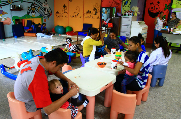 Cinco programas que le cambian la vida a miles de sampedranos