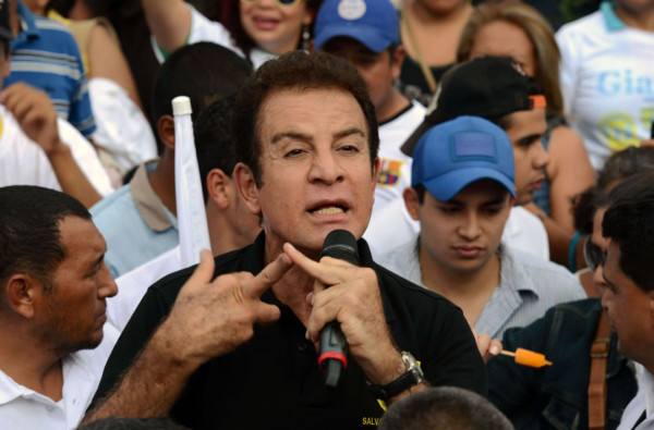 Nasralla: Por culpa del Partido Nacional no podré narrar Honduras-Brasil