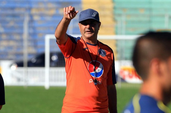 Diego Vázquez: 'No me gusta tanto el favoritismo, me incomoda'