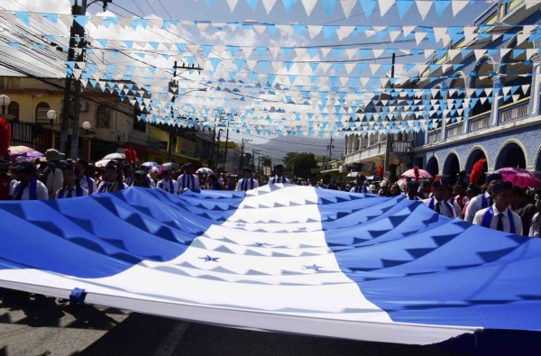 La Ceiba se rindió a la Patria