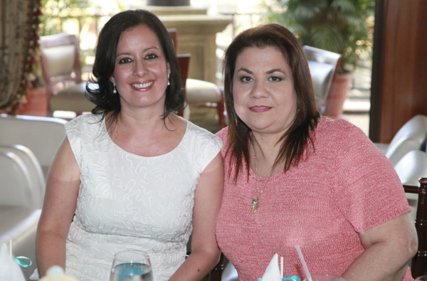 Román Valenzuela Pineda esta por nacer