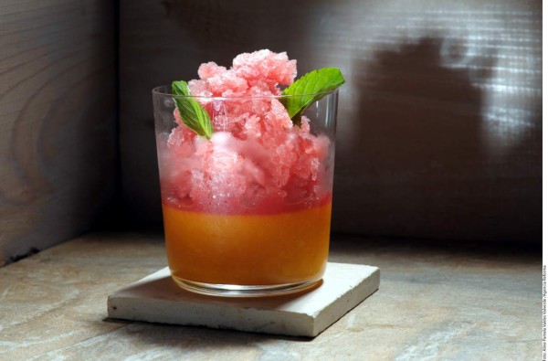 Receta de gelatina de mango con granita de sandía