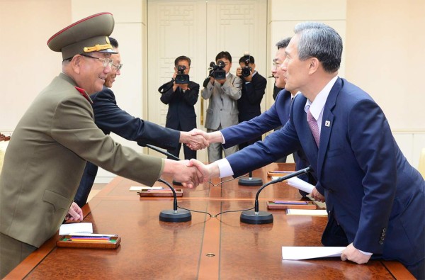 Corea del Norte y del Sur llegan a un acuerdo para reducir tensión