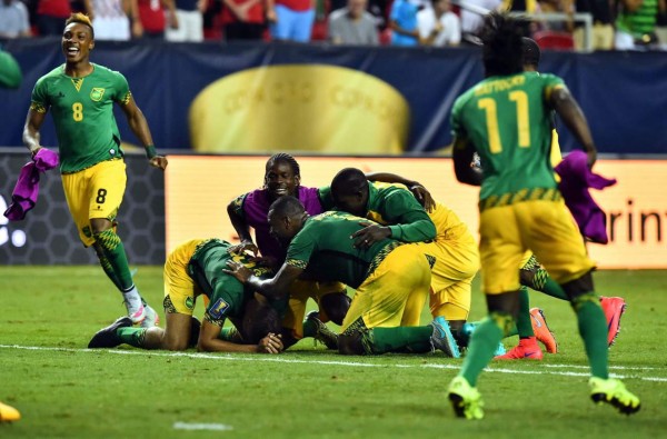 Jamaica da el campanazo y elimina a Estados Unidos