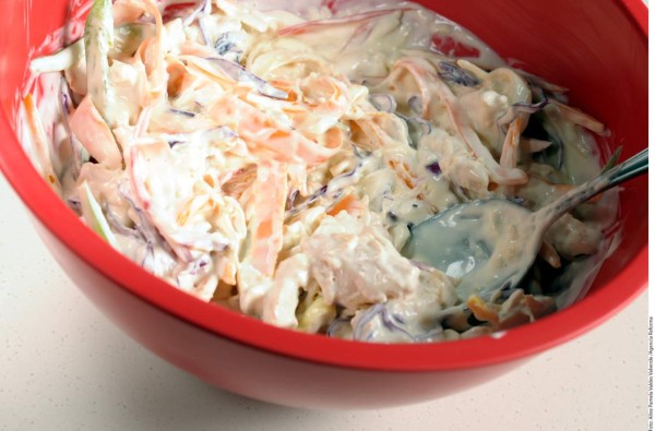 Aprenda a preparar una ensalada de pollo