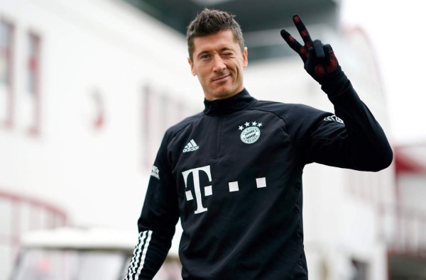 Robert Lewandowski recibe inesperado premio tras su gran 2020