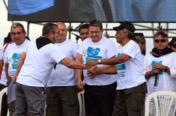 Las FARC inician histórica conferencia para pasar de la guerra a la paz