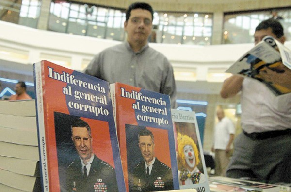 'Indiferencia al general corrupto”