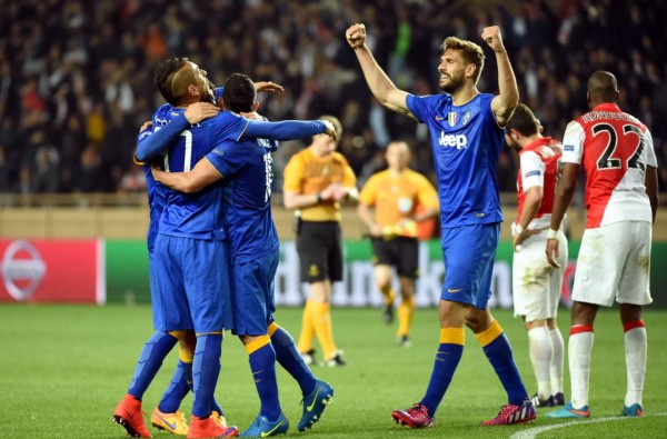 Juventus iguala y pasa a semifinales