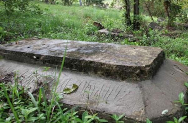 Lo matan cuando hacía tumba en el cementerio de Comayagua