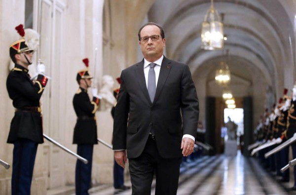 Hollande: 'Francia está en guerra sin tregua contra ISIS'