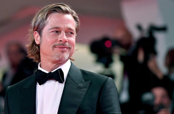 Brad Pitt es captado con su nueva conquista