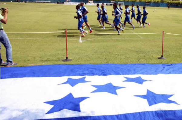 En Fort Lauderdale ya ondea la bandera de la esperanza de Honduras