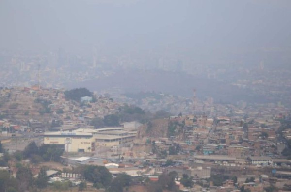 Bruma por los incendios sigue afectado a Honduras, que registra 720 quemas