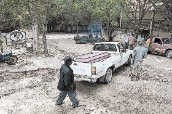Policía ultima a joven en discoteca