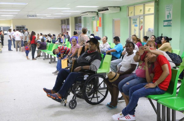 Explican protocolo para donar comida en el Mario Rivas