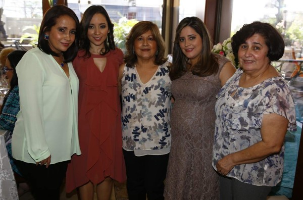 Fiesta de bienvenida para los primos Corado