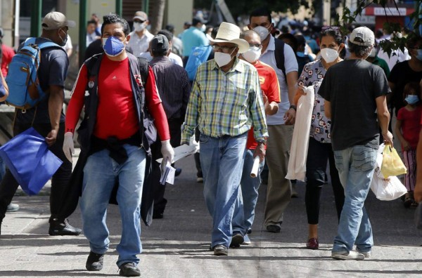 Hondureños deciden si tener una 'negra Navidad” con el coronavirus, advierte Suyapa Sosa