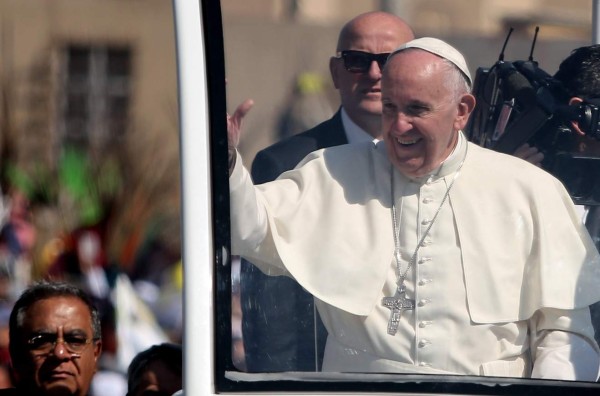 'Que no haya que emigrar para soñar”, pide el Papa