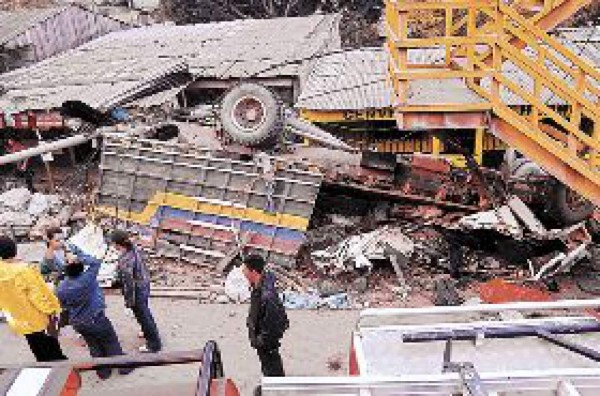 Dos muertos en aparatoso accidente