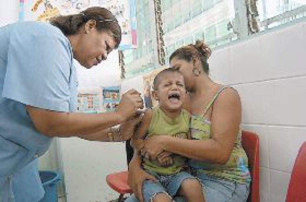 Sampedranos están reacios a vacunarse