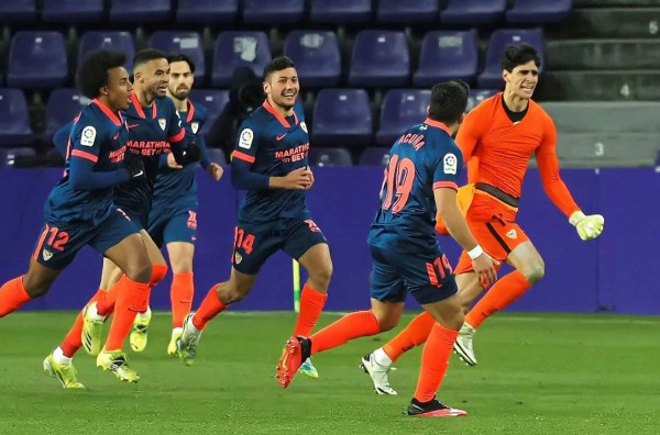 Increíble: Portero Bono del Sevilla anota gol en el último suspiro y evita derrota ante Valladolid