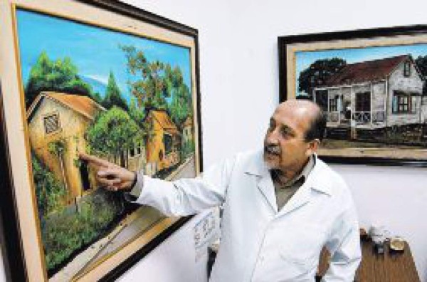 La vieja ciudad vive en la pintura de un médico