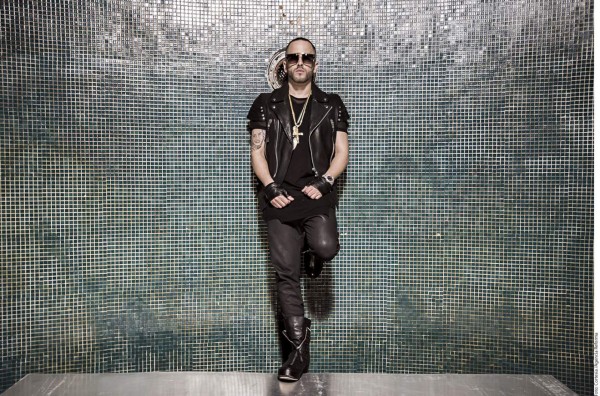 Yandel pisa fuerte el regueton