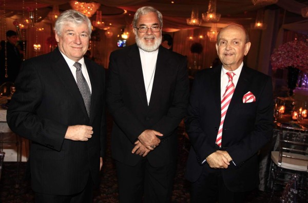 Yusuf Amdani y Bushra Siddiqi celebran su enlace en Honduras