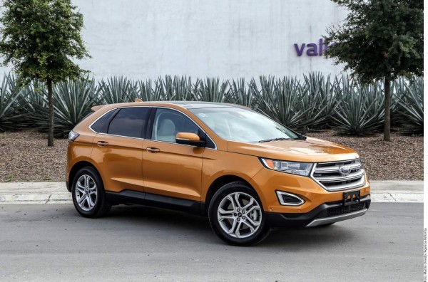 La camioneta Ford Edge luce renovada y más moderna