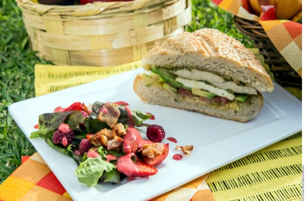 Sándwich de pollo al cilantro