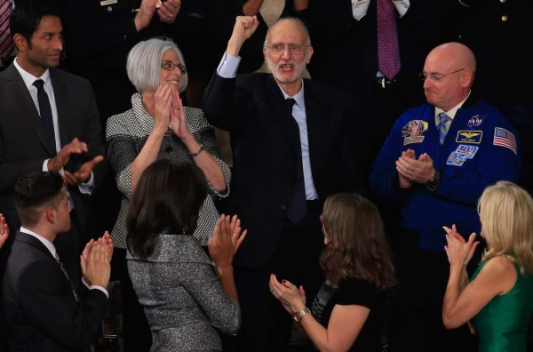 Obama pide al Congreso poner fin al embargo a Cuba