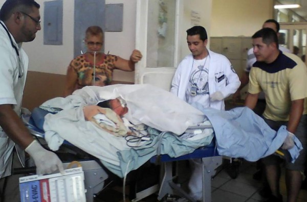 Niño se quema el 90% de su cuerpo tras explotarle mortero