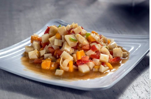 Ceviche con palmito y mango