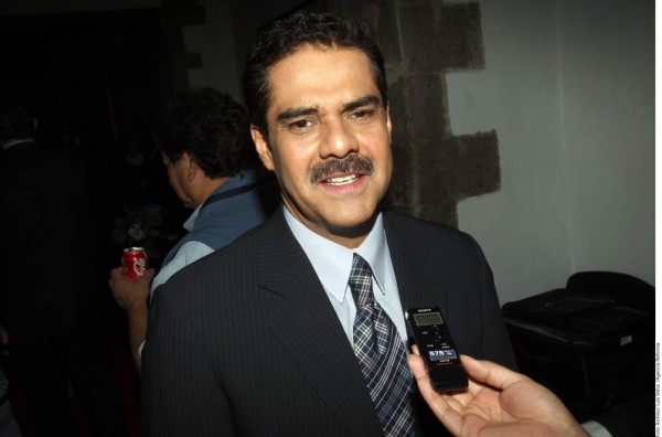 Javier Alatorre despelucado por ladrones