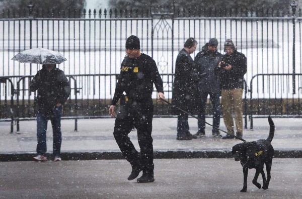 Temporal de nieve paraliza el noreste de EUA