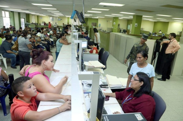 Inicia recepción de papeles en la DEI para el pago de prestaciones