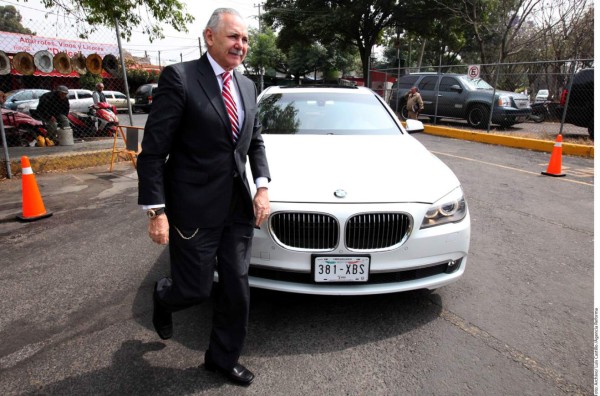 Mexicanos enfurecidos por exoneración de Raúl Salinas de Gortari