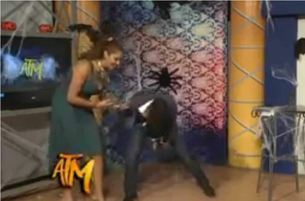 Conductora de Televisa es acosada y agredida por compañero