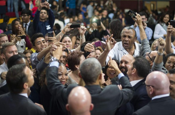 Obama, recibido como héroe por los latinos en Las Vegas