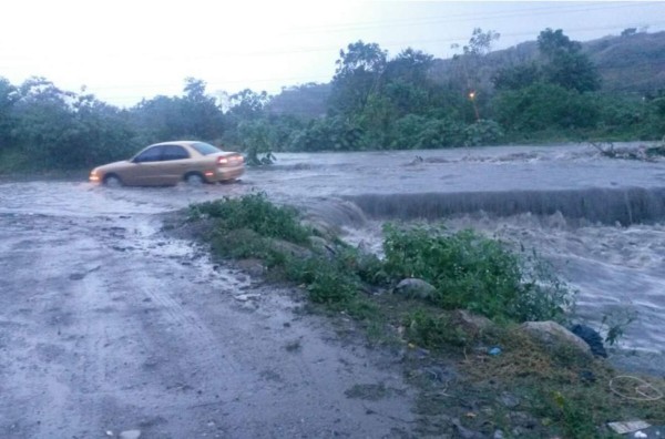 Copeco extiende las alertas por lluvias para varios departamentos del país
