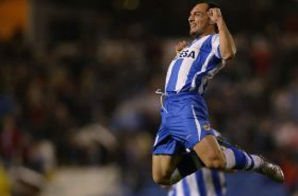 Deportivo pone pie en cuartos con tres espectaculares goles
