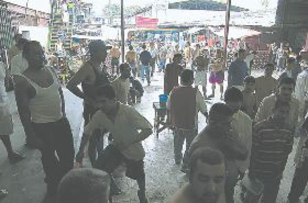 Fiscalía reconoce peligro en centro penal