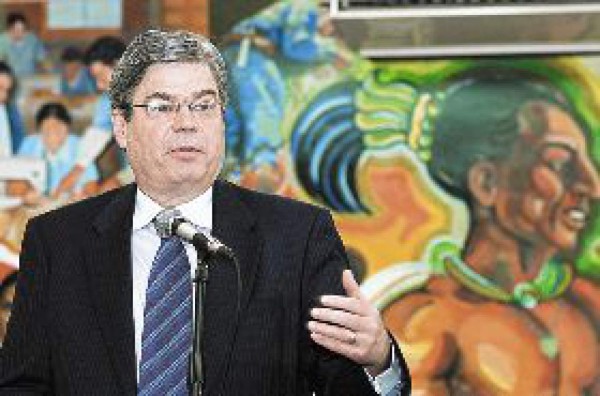 Hoy reanudan citas para visas