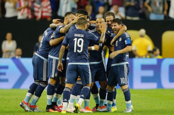 Argentina aplasta a Estados Unidos y selló su pase a la final